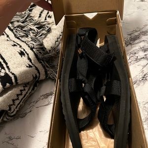 Mens Black Teva sandals